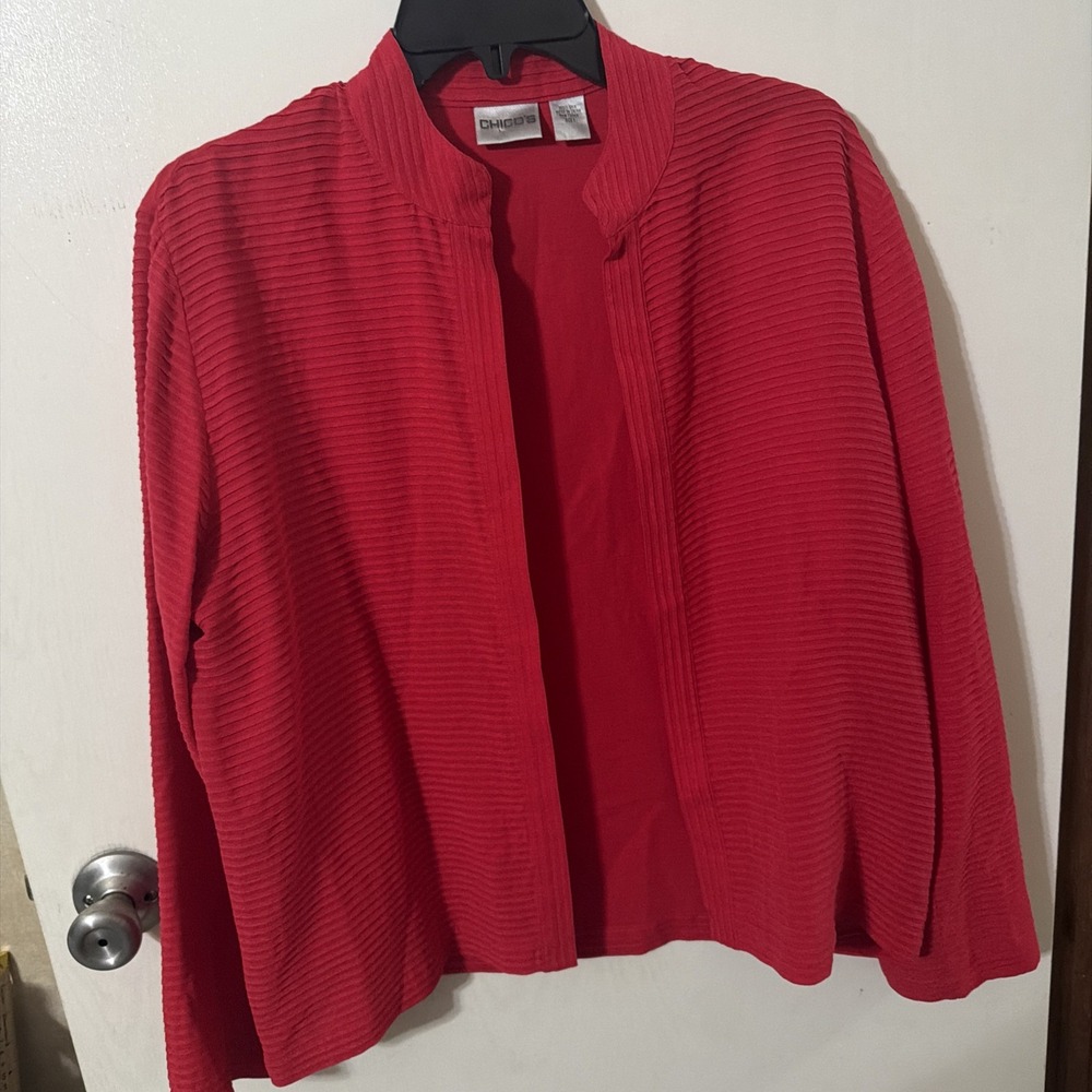 CHICO'S Size 1 - 100% Silk Red Open Front  Top
